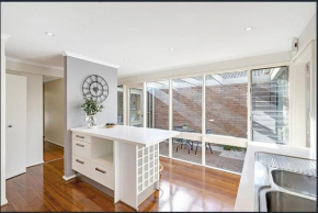 Adelaide Holiday Home